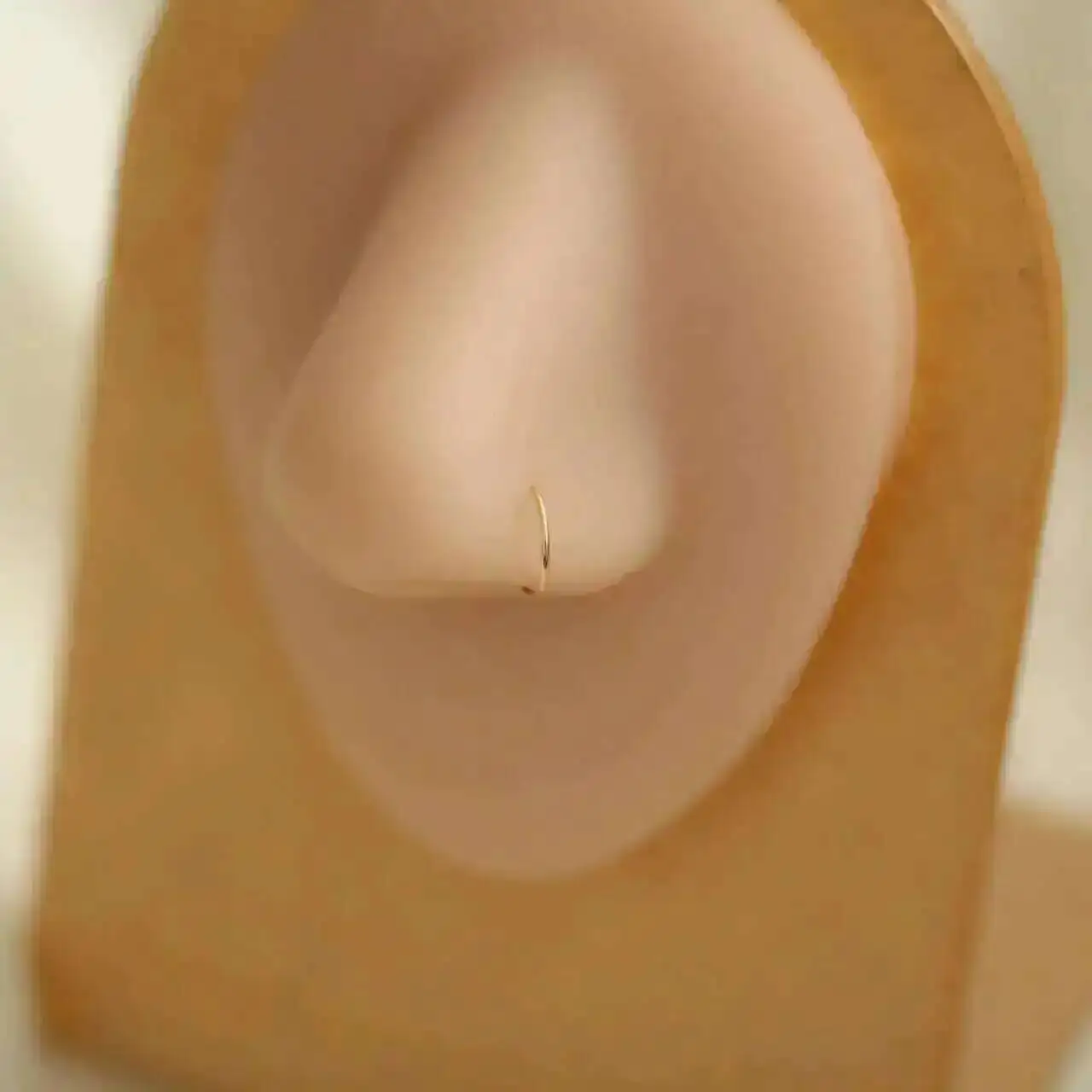 14K Gold Simple Hoop Ring for Men and Women, Small Nose Piercings, Au585, kj468 - Image 4