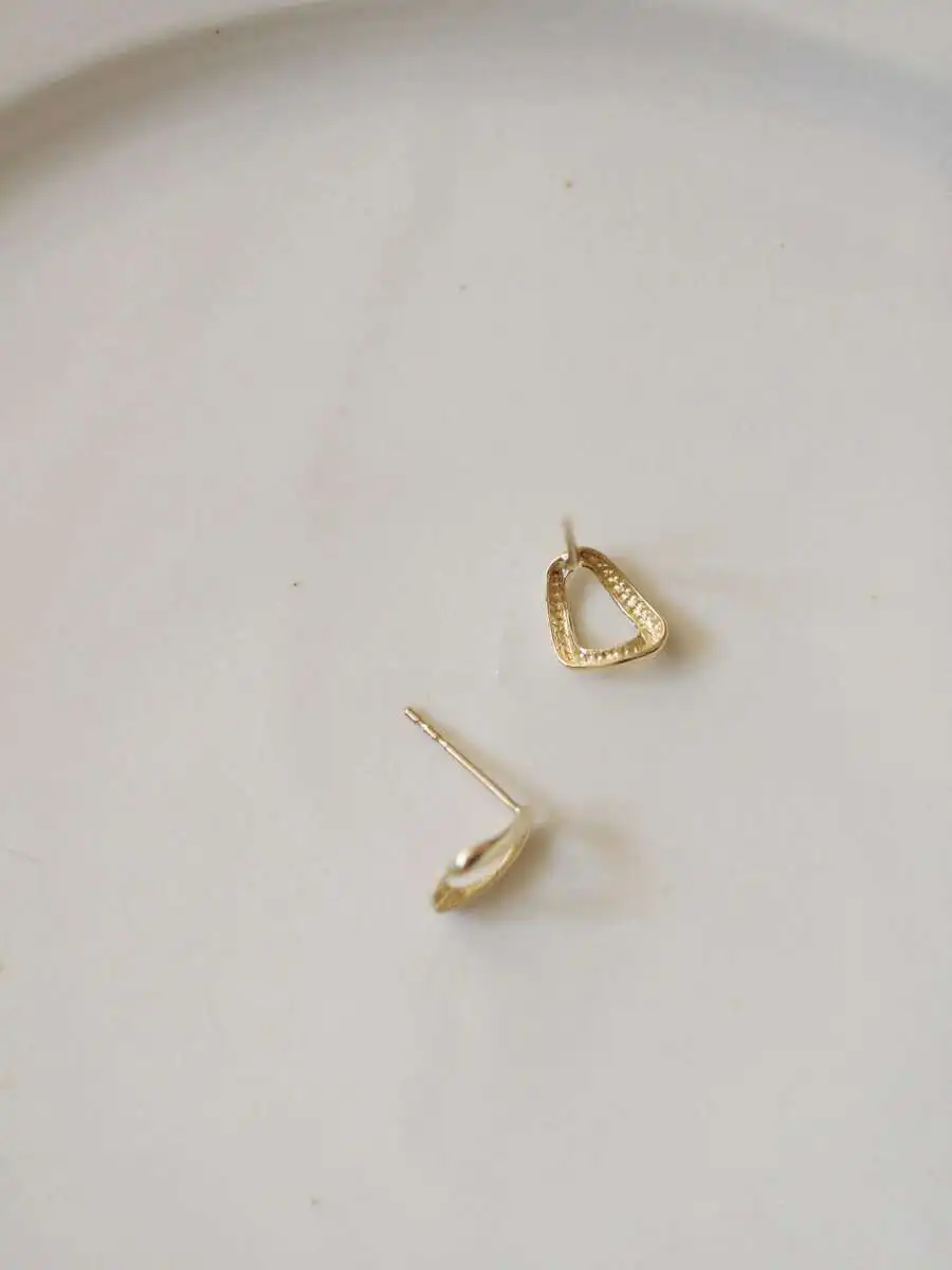 Pure 9K Gold Earrings, Stereoscopic Triangle, Fashionable Jewelry, New Arrival, 2021, kj438 - Image 3