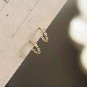 Round Crystal Dainty Stud Earrings, Minimal Style Jewelry, Bridal Shower, Bridesmaid Retro, 9K, Solid Gold, kj111