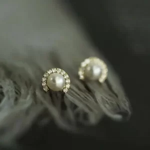9K Solid Gold Studs with Natural Freshwater Pearl, Minimalist Hypoallergenic, Trendy Victorian Style kj113