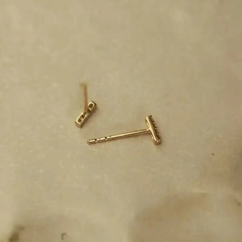 14K Gold Strip Shape Crystal Stud Earring, Mini, Dainty, Minimal, Simple Style, Women Gift, kj46
